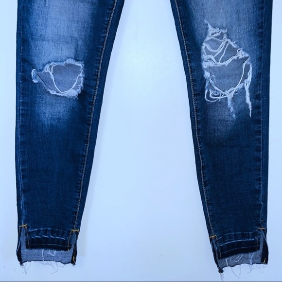 EUC KanCan Estilo Distressed Step Hem Skinny Jeans - Picture 5 of 8